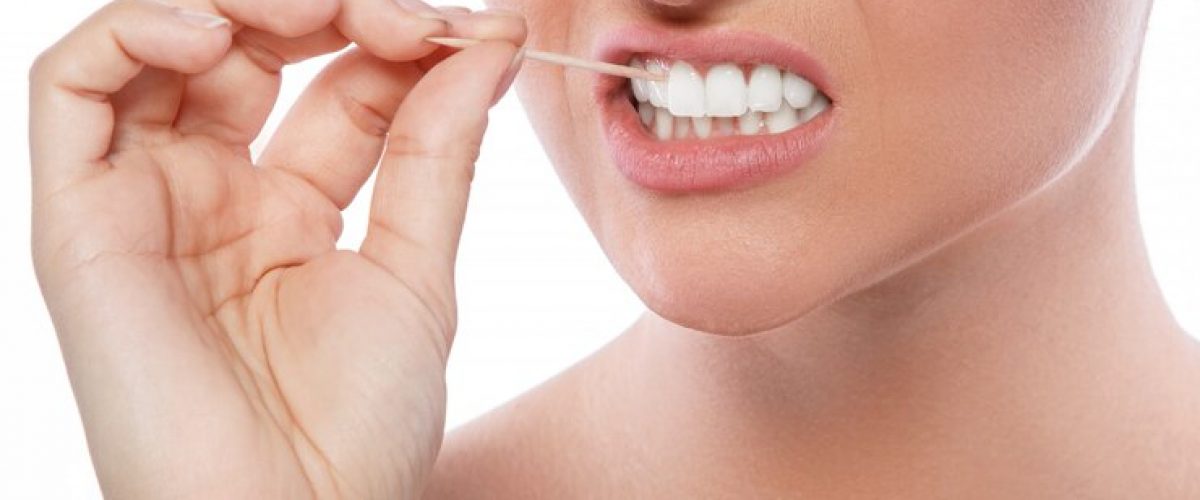 dentes-e-palito-de-dentes-femininos_144962-4146